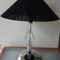 Επιτραπέζια λάμπα Ν.4012 Επιτραπέζια λάμπα Ν.4012