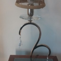 Επιτραπέζιο φωτιστικό  Ν.4025