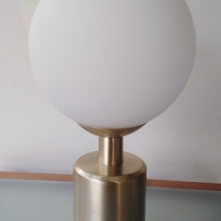 Επιτραπέζιο λαμπατέρ Ν.4036 Επιτραπέζιο λαμπατέρ Ν.4036