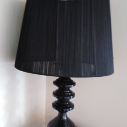 Επιτραπέζια λάμπα Ν.4040 Επιτραπέζια λάμπα Ν.4040