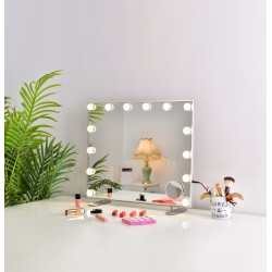 ΚΑΘΡΕΠΤΗΣ LED MAKE UP N.5 ΚΑΘΡΕΠΤΗΣ LED MAKE UP N.5