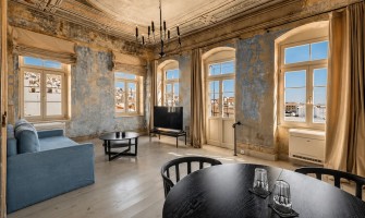 Boutique Hospitality Lighting Project – Σύρος